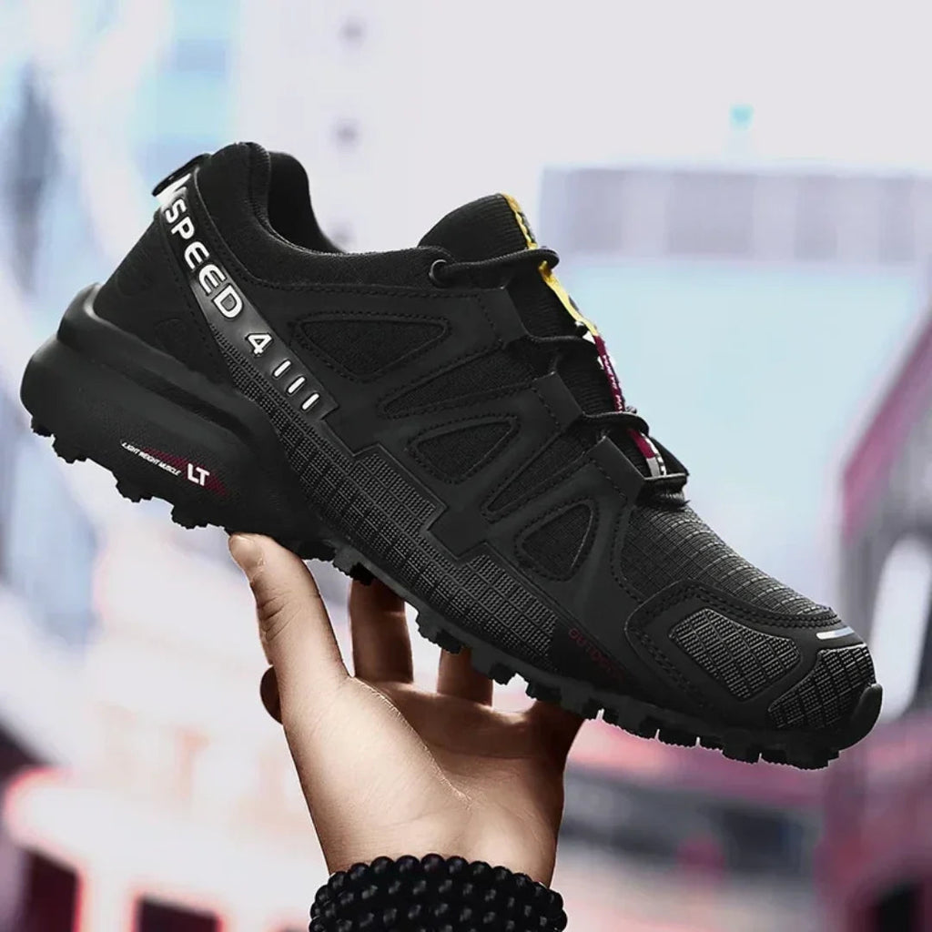 Buty SpeedCross IV w szarym wariancie — ujęcie frontalne