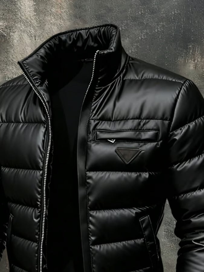 Kurtka Ragnar retro outdoor noszona przez model, pełna prezentacja