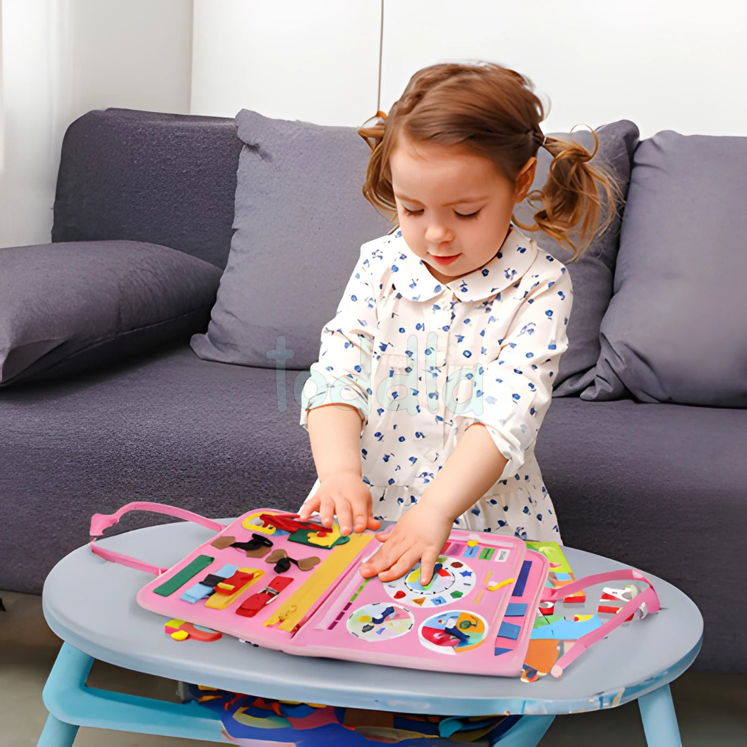 Kompaktowa tablica edukacyjna Montessori — idealna zabawka w podróż
