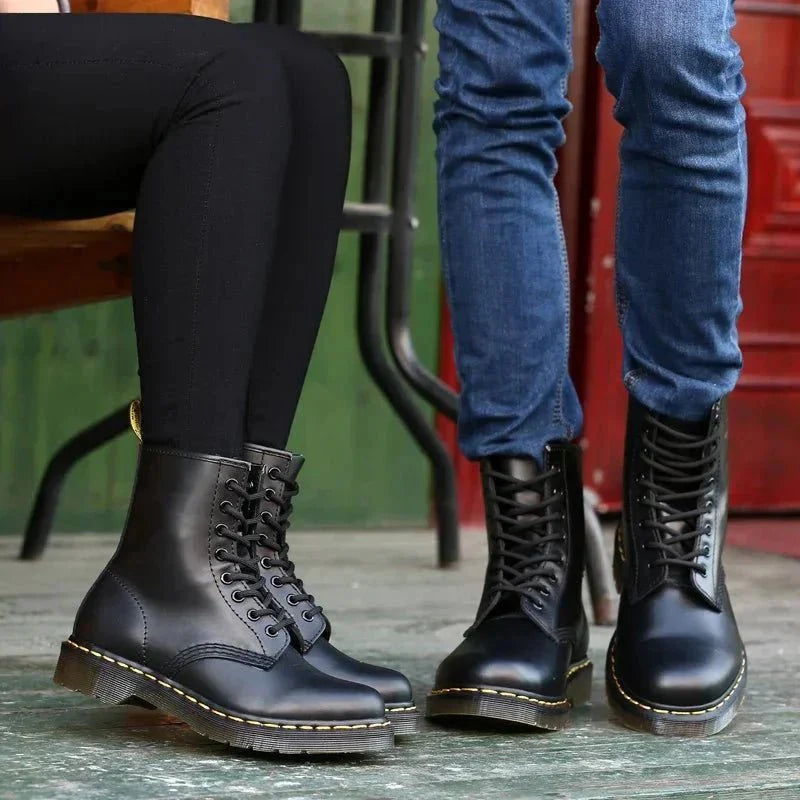 Buty Martin w stylu brytyjskim – widok z boku ukazujący wyrafinowaną sylwetkę