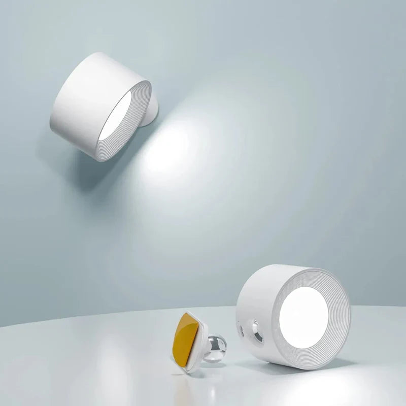 Bezprzewodowa regulowana lampa ścienna z magnetycznym mocowaniem i obrotem 360°