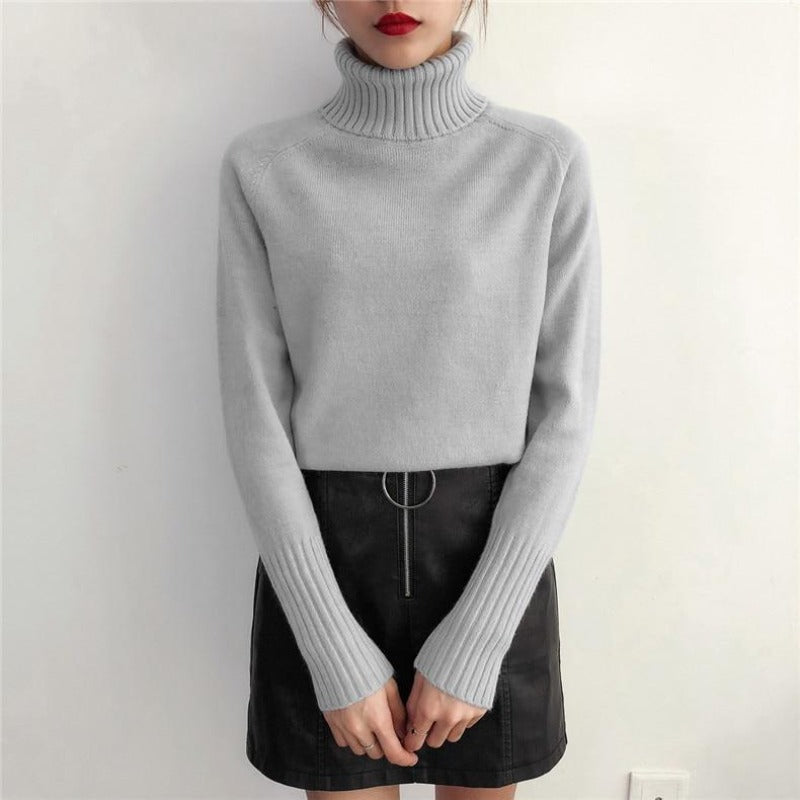 Damski Dopasowany Sweter z Golfem – Elegancja na Każdą Okazję
