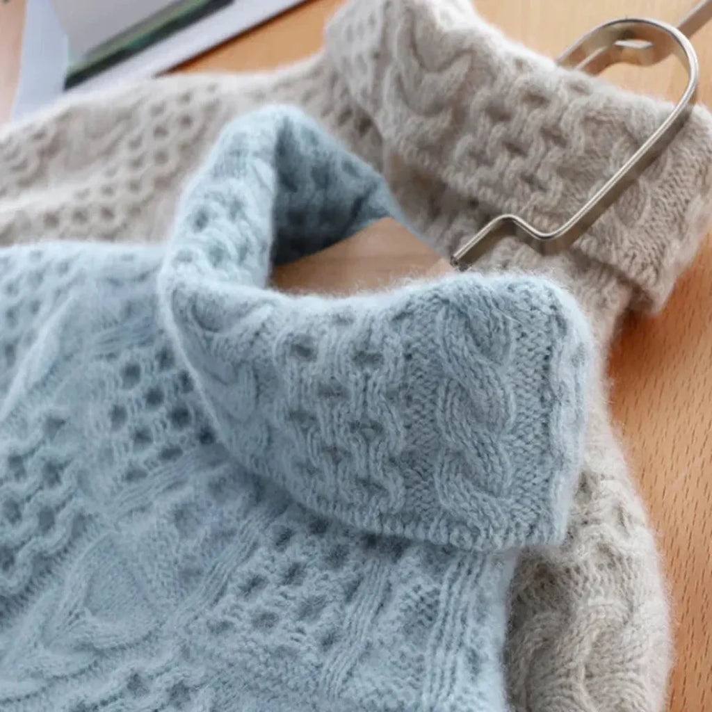 Damski sweter z golfem z plecionej dzianiny kaszmirowej