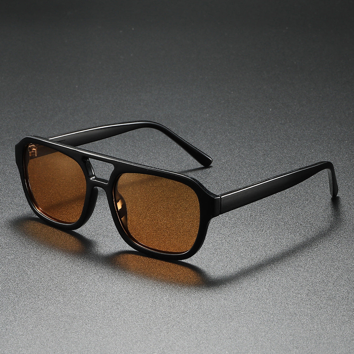 Damskie modne okulary przeciwsłoneczne w eleganckim, kanciastym designie