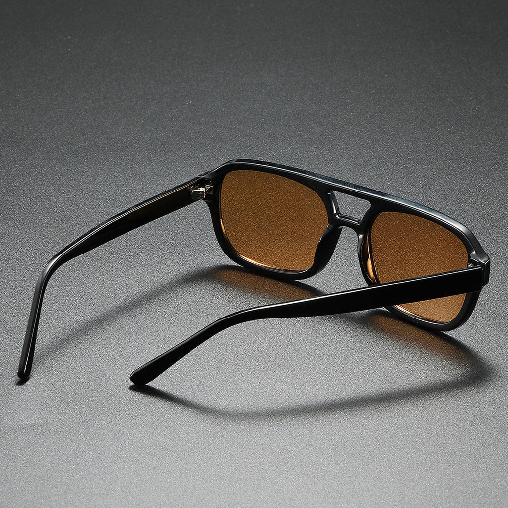 Damskie modne okulary przeciwsłoneczne w eleganckim, kanciastym designie