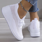 Damskie sneakersy na koturnie z podwyższoną platformą
