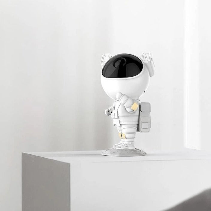 Efektowny Projektor Galaktyczny Astronaut – 8 Kolorów Nebuli