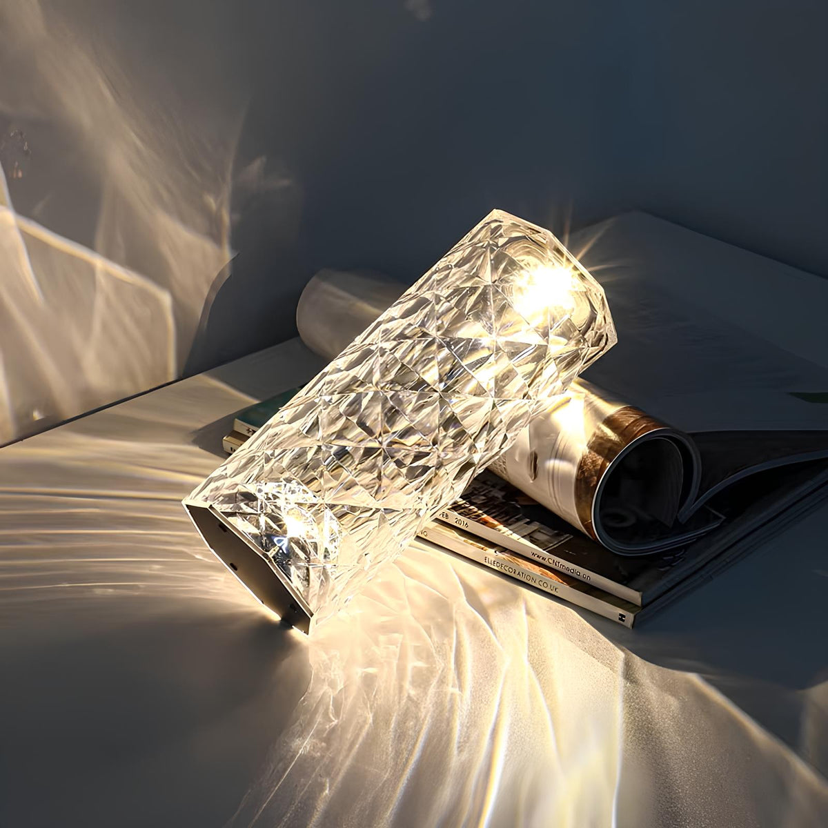 Elegancka lampa stołowa Crystal Touch