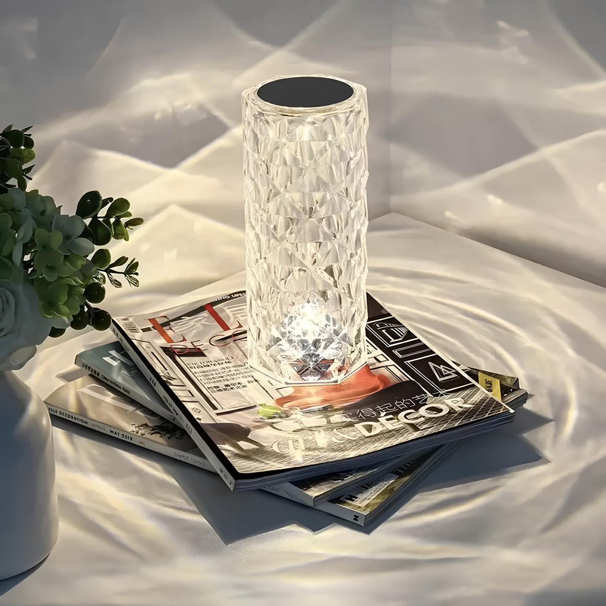 Elegancka lampa stołowa Crystal Touch