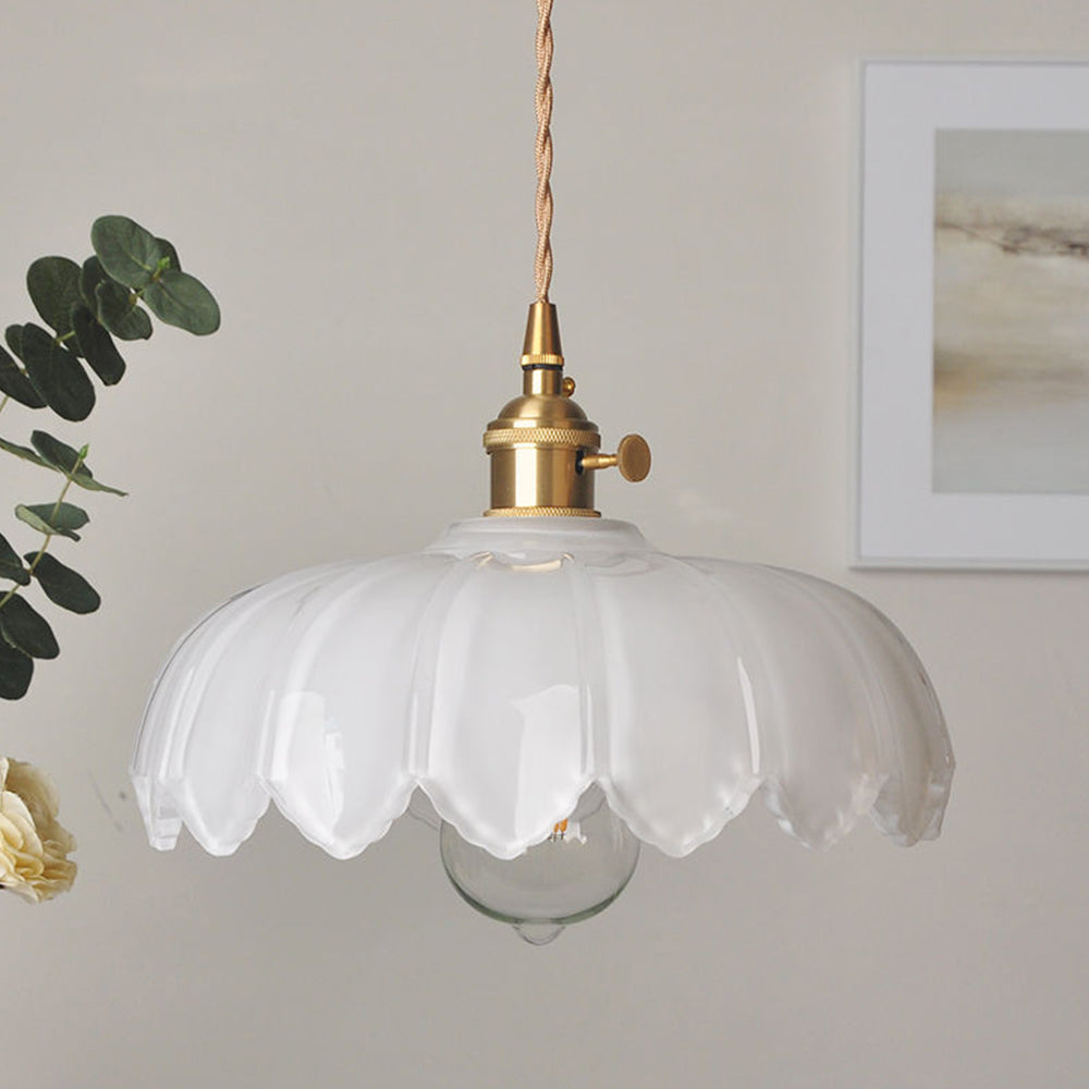 Elegancka Lampa Wisząca Szklana – Modernistyczny Blask
