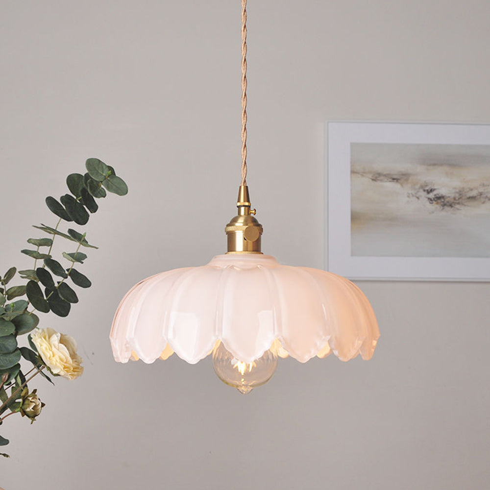Elegancka Lampa Wisząca Szklana – Modernistyczny Blask