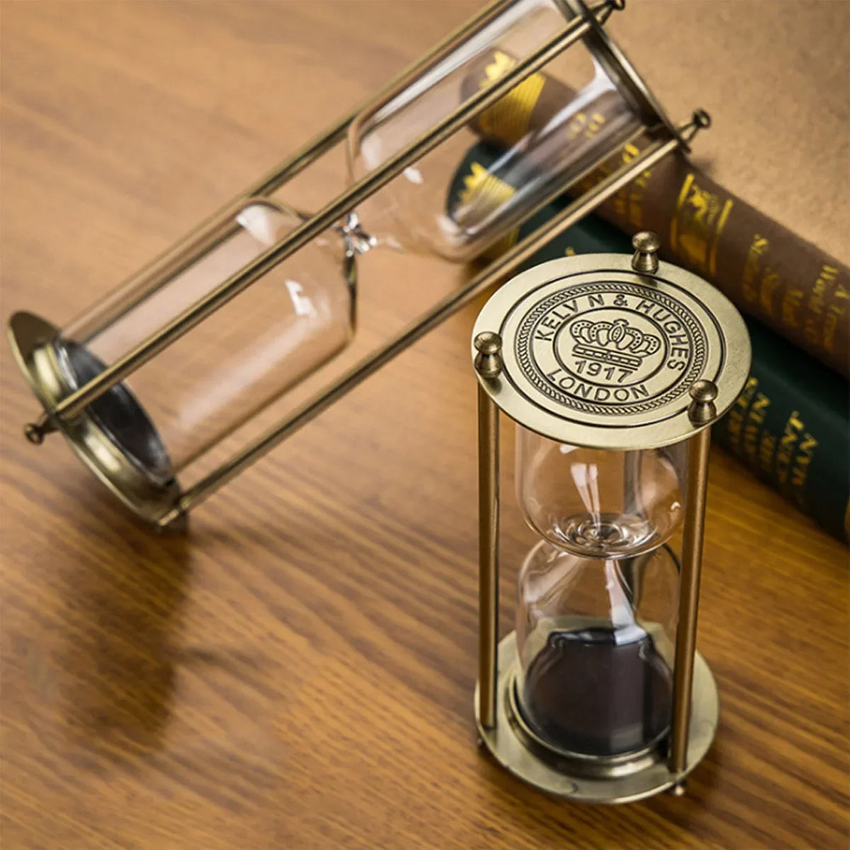 Elegancka Szklana Klepsydra Dekoracyjna – Ozdoba do Domu