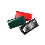 Eleganckie etui na okulary z lakierowanej skóry