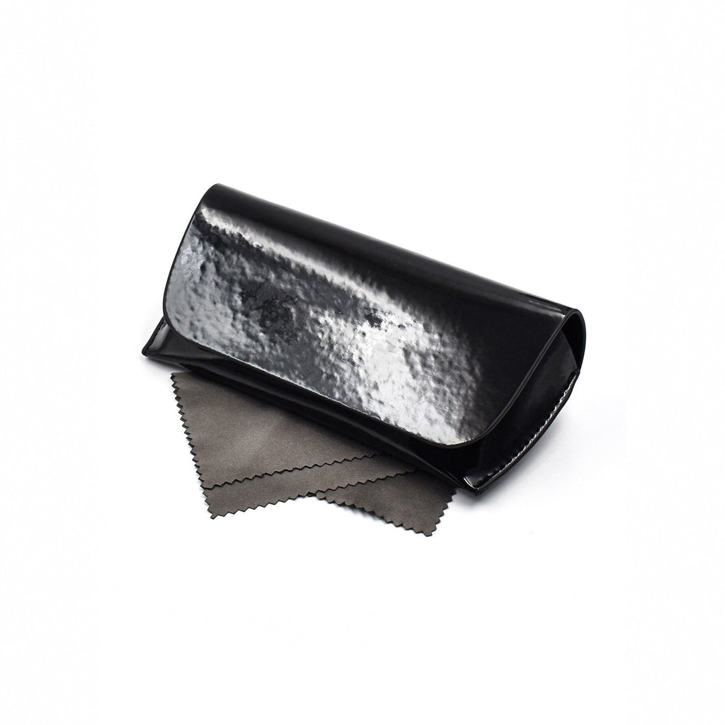 Eleganckie etui na okulary z lakierowanej skóry