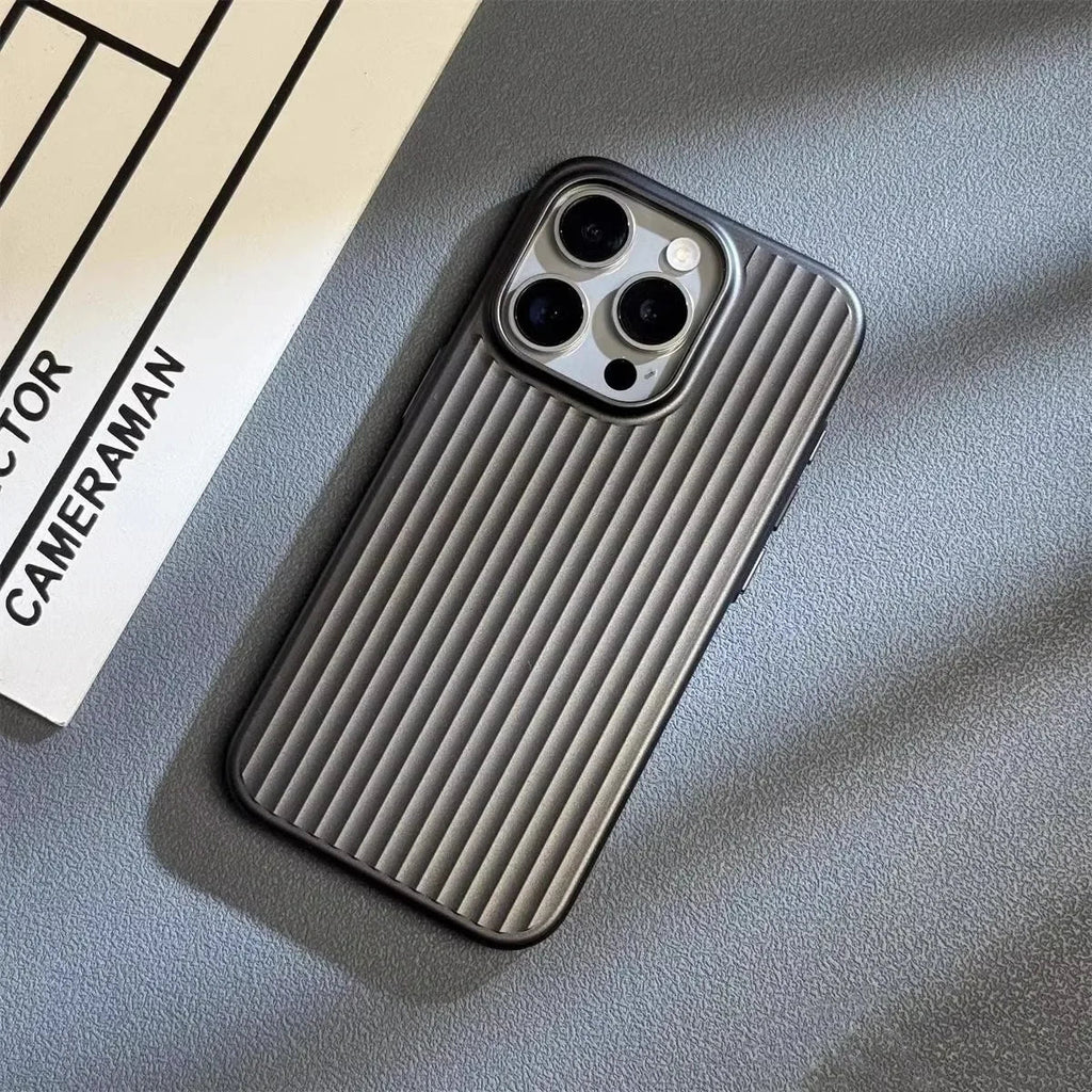 Etui Titanium Shield Pro do iPhone