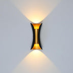 Funkcjonalna odporna na warunki atmosferyczne zakrzywiona zewnętrzna lampa ścienna LED
