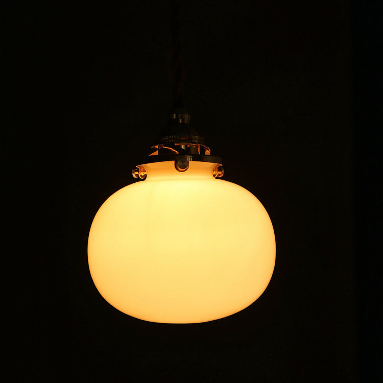 Klasyczna złota lampa wisząca ze szklanym kloszem E26, miedziana oprawa do salonu i jadalni