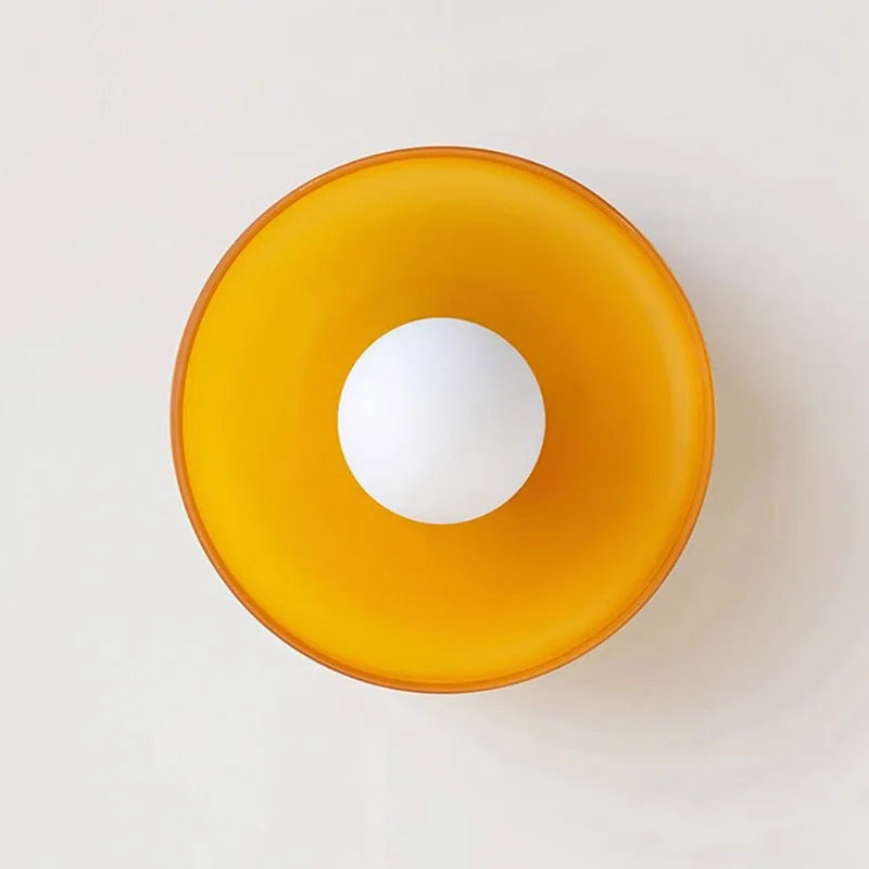 Lampa Ścienna Sufitowa – Eleganckie Oświetlenie do Wnętrz i na Balkon