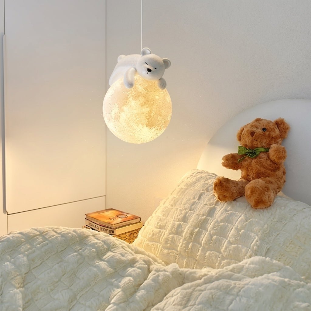 Lampa wisząca do pokoju dziecka - śpiący miś, klosz księżyc