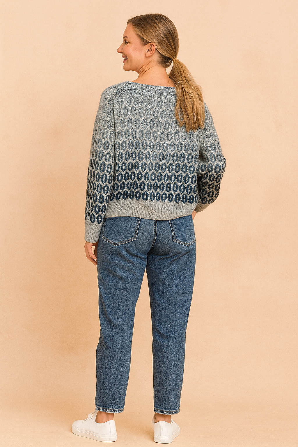Lidia | Sweter z geometrycznym ombre wzorem