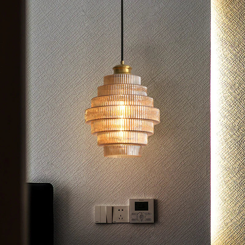 Luksusowa Lampa Wisząca Butelkowa – Elegancja w Mosiądzu