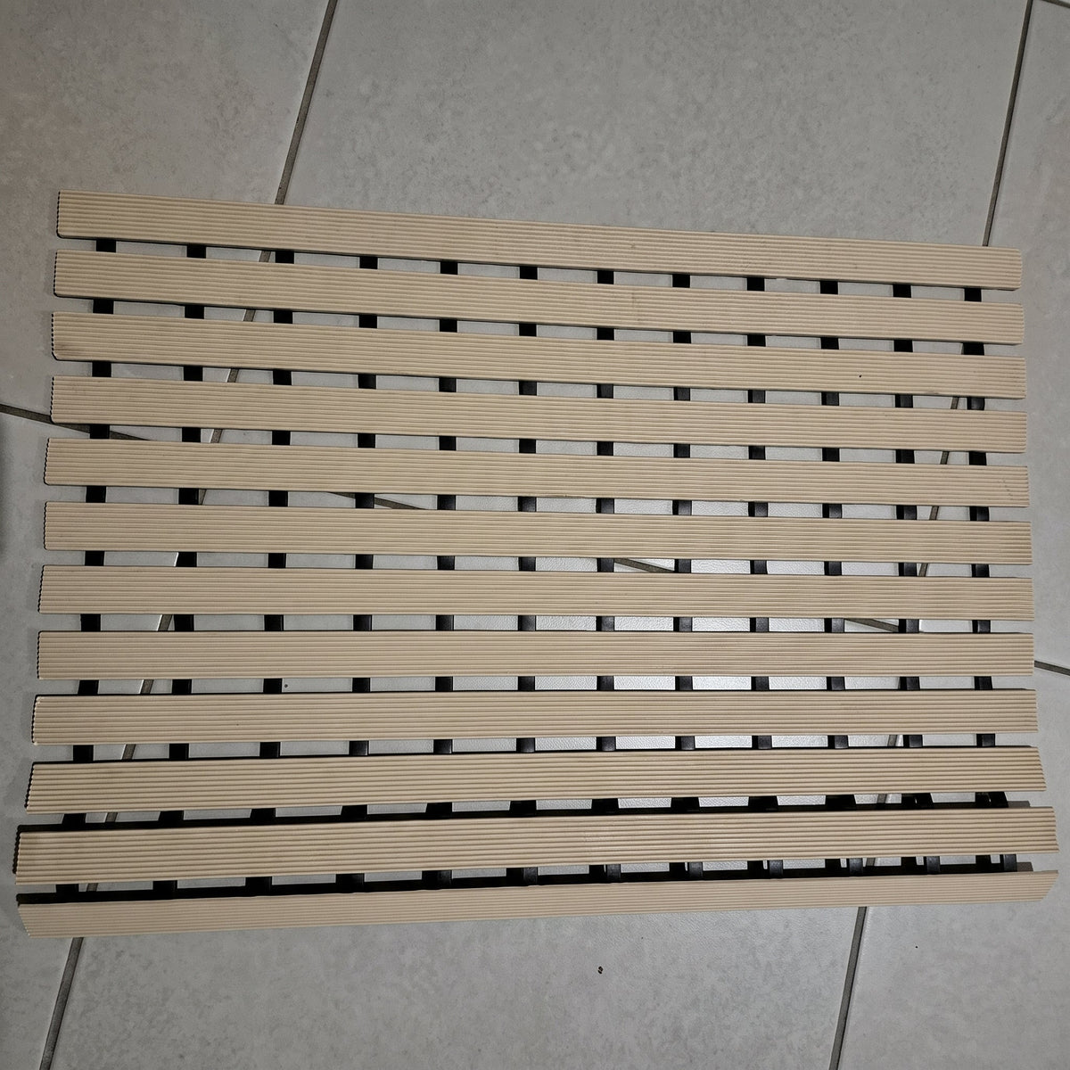 Mata pod prysznic antypoślizgowa - ryflowana struktura, 43x61 cm