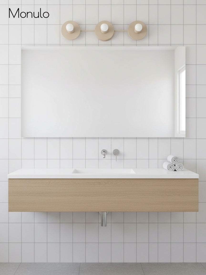 Minimalistyczna lampa łazienkowa z trzema punktami świetlnymi – dostępna w wielu kolorach