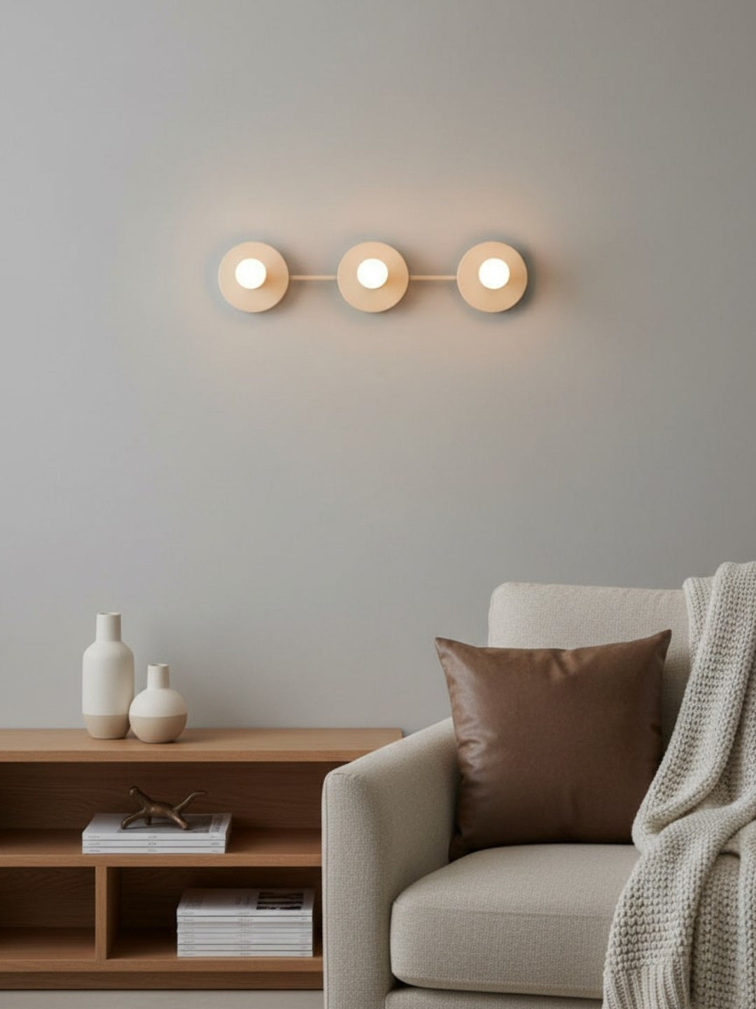 Minimalistyczna lampa łazienkowa z trzema punktami świetlnymi – dostępna w wielu kolorach