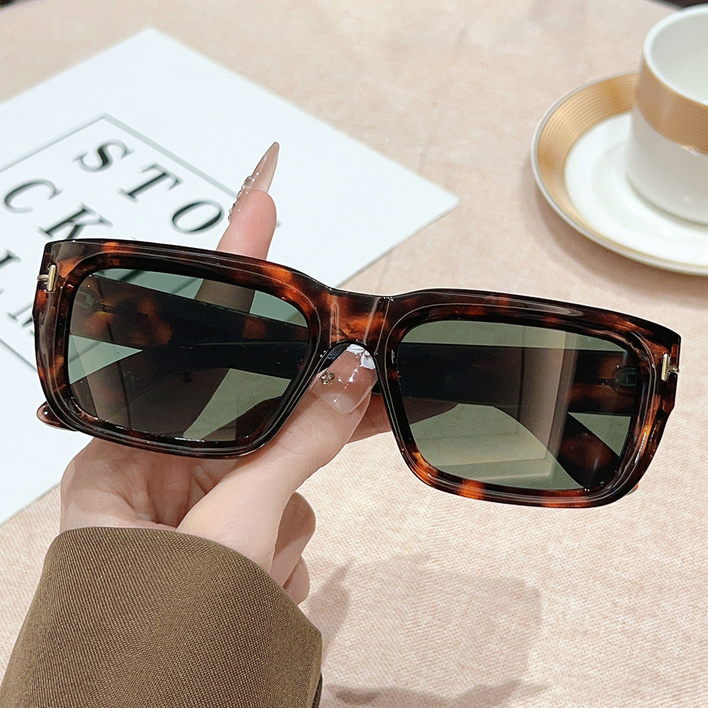 Modne okulary przeciwsłoneczne oversize