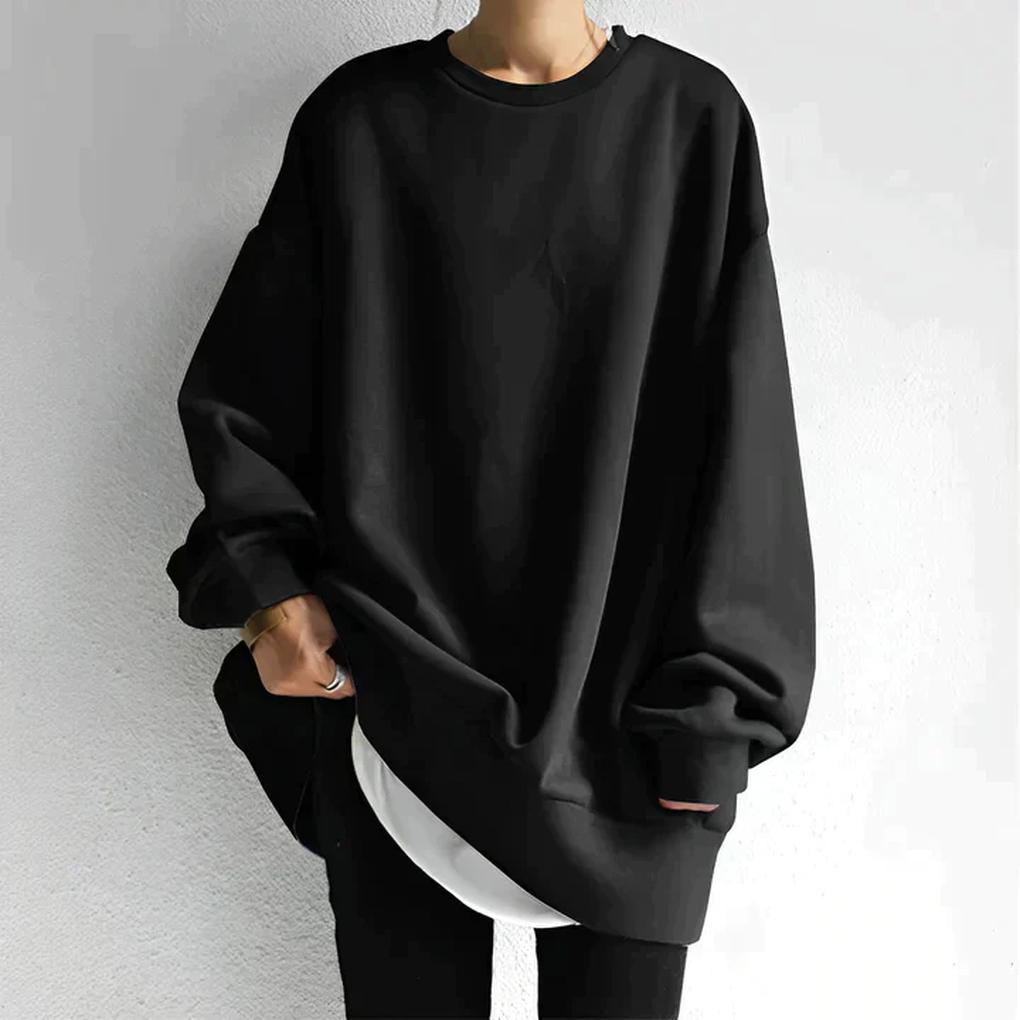Sweter oversize z opadającymi ramionami