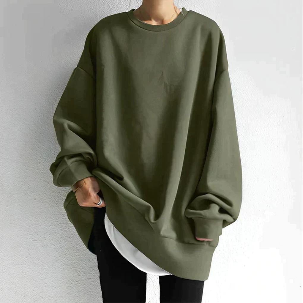 Sweter oversize z opadającymi ramionami