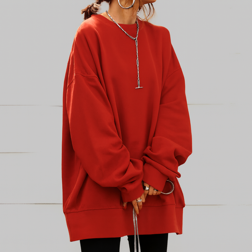 Sweter oversize z opadającymi ramionami