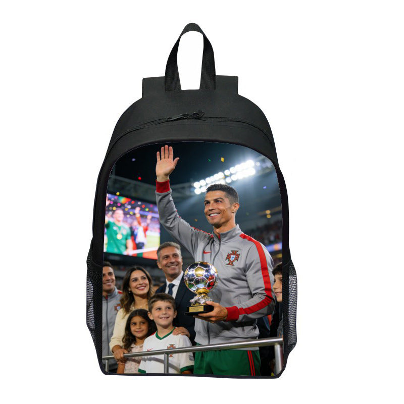 Plecak z wyrazistym motywem sportowym