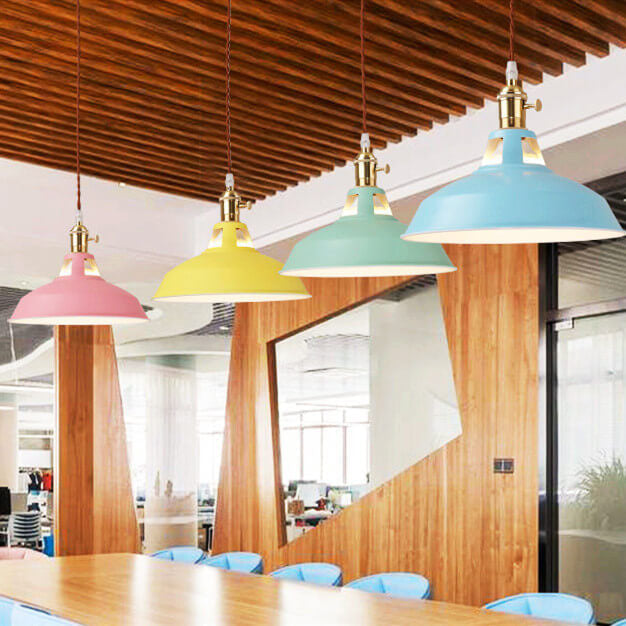 Pojedyncza Lampa Sufitowa Wisząca w Stylu Industrialnym, Kolorowa