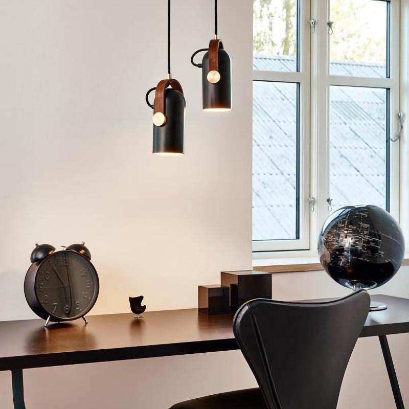 Przemysłowa lampa wisząca w stylu „cannon” do wnętrz typu loft