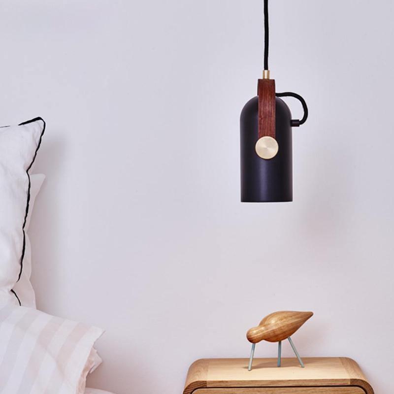 Przemysłowa lampa wisząca w stylu „cannon” do wnętrz typu loft