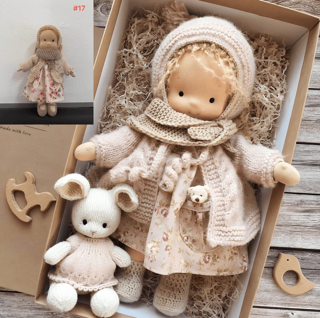 Ręcznie robiona lalka waldorfska „Poppi” | 35 cm | bawełna organiczna i tkaniny hipoalergiczne | zabawka edukacyjna | st