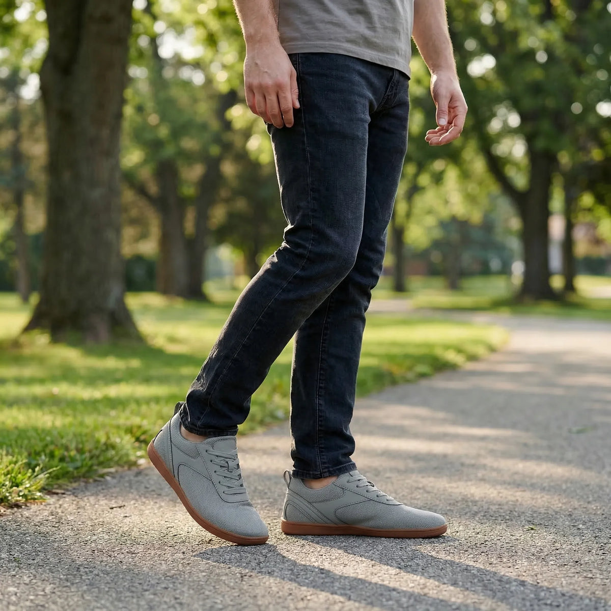 Sneakersy barefoot, szeroki czubek, płaska podeszwa, przewiewna cholewka