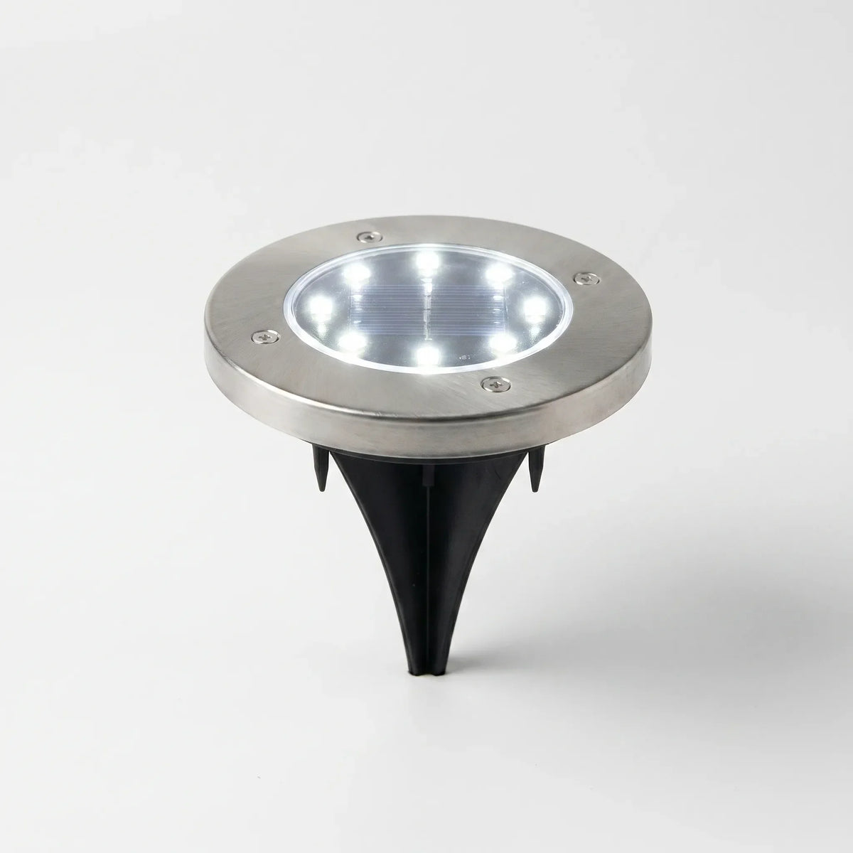 Solarne lampy najazdowe LED do ogrodu i ścieżek