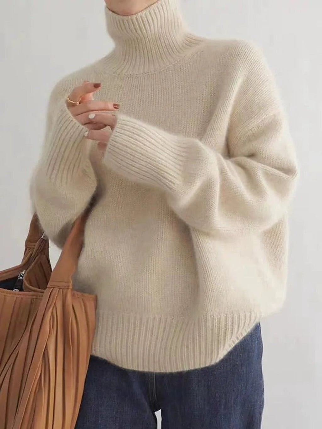 Sweter damski golf z miękkiej wełny