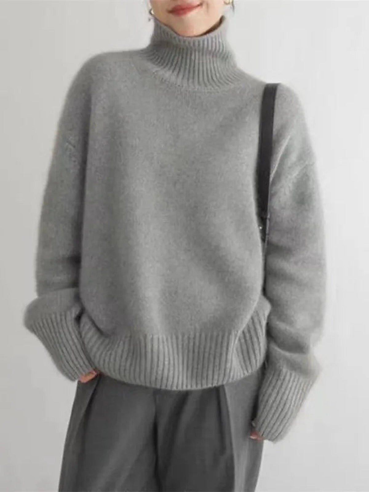 Sweter damski golf z miękkiej wełny