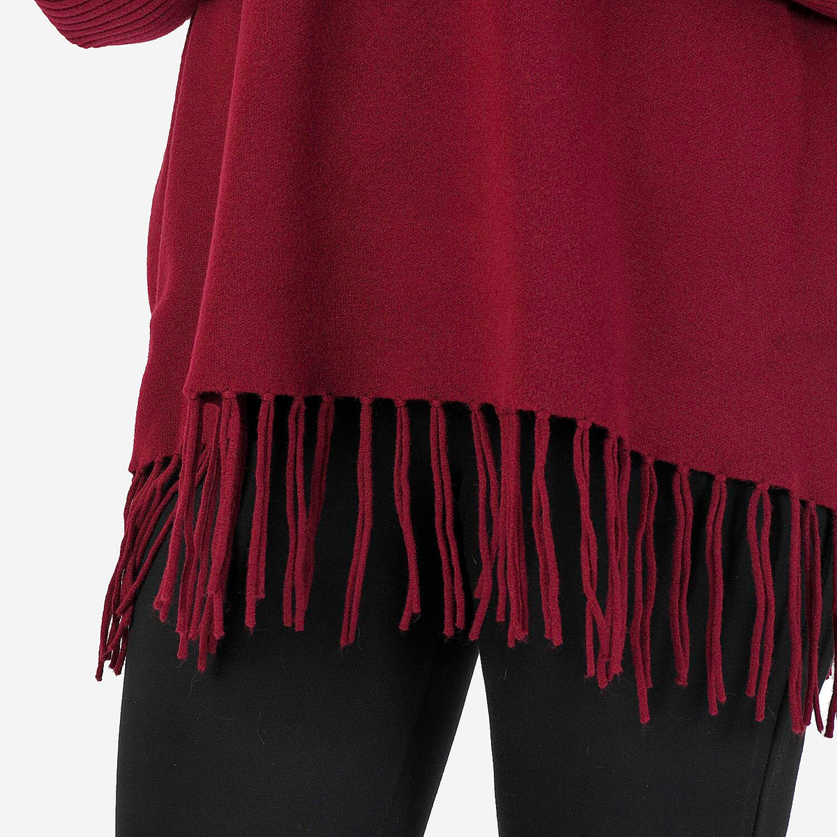 Sweter damski Mudflower z golfem i frędzlami o luźnym kroju poncho