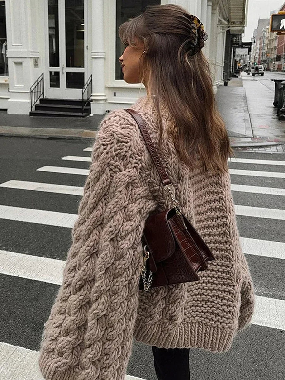 Sweter oversize gruby splot damski - miękka dzianina