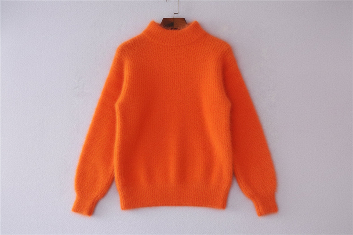 Moherowy sweter z golfem