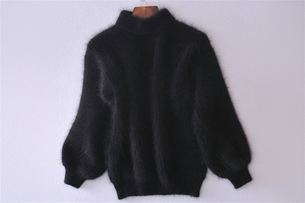 Moherowy sweter z golfem