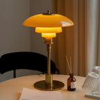 Nordycka szklana lampa stołowa z ciepłym światłem otoczenia