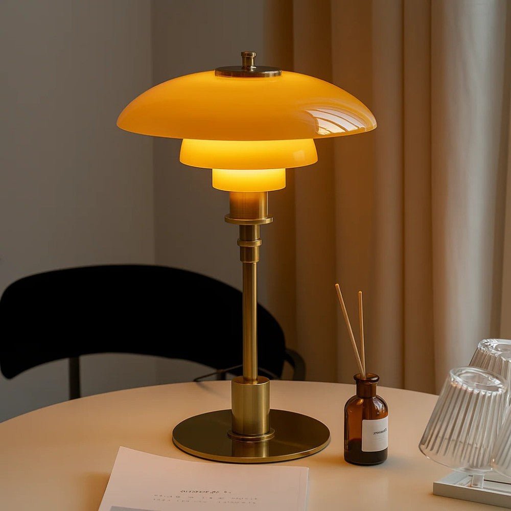 Nordycka szklana lampa stołowa z ciepłym światłem otoczenia