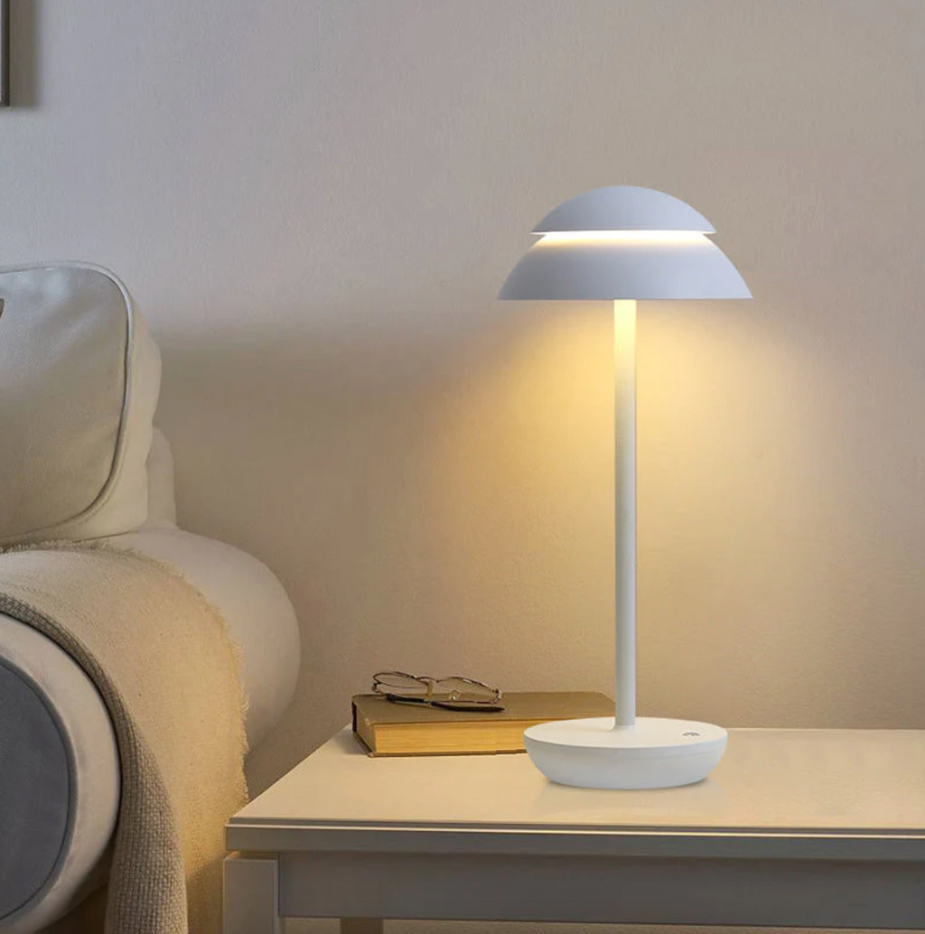 Lampa stołowa LumaShroom w kształcie grzybka, ściemniana dotykiem