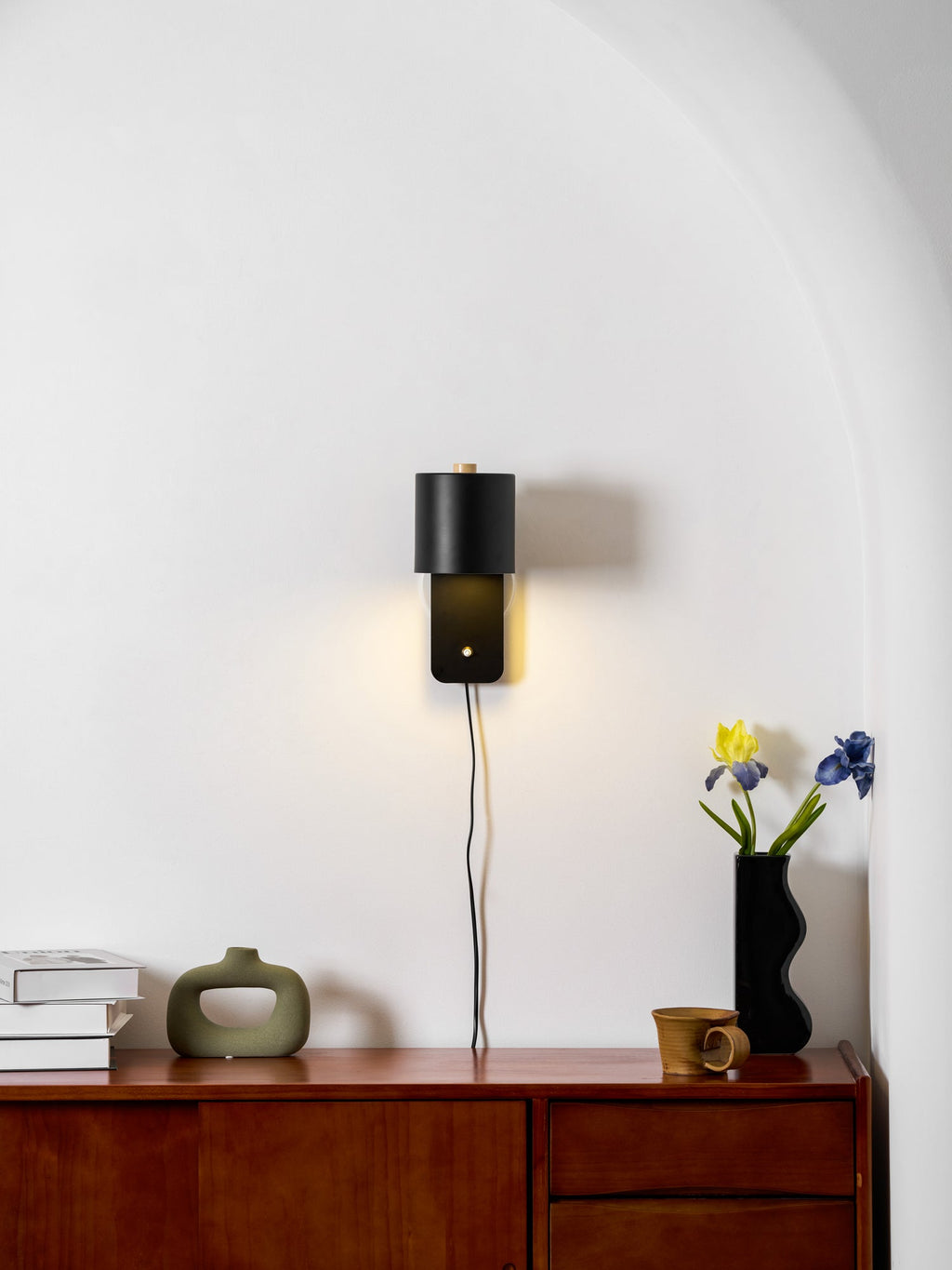 Uniwersalna obrotowa lampa ścienna do sypialni i salonu