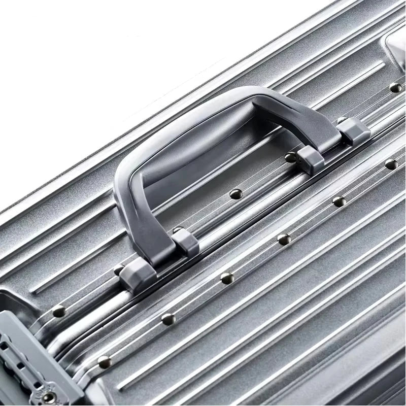 Walizka biznesowa ze stopu aluminium i magnezu – lekki bagaż z zamkiem TSA